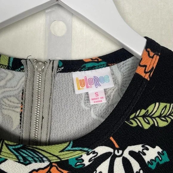 NWT‎ LuLaRoe Amelia Black Tropical Stretch Fit & Flare Pleated Dress Pockets SM - Picture 7 of 13